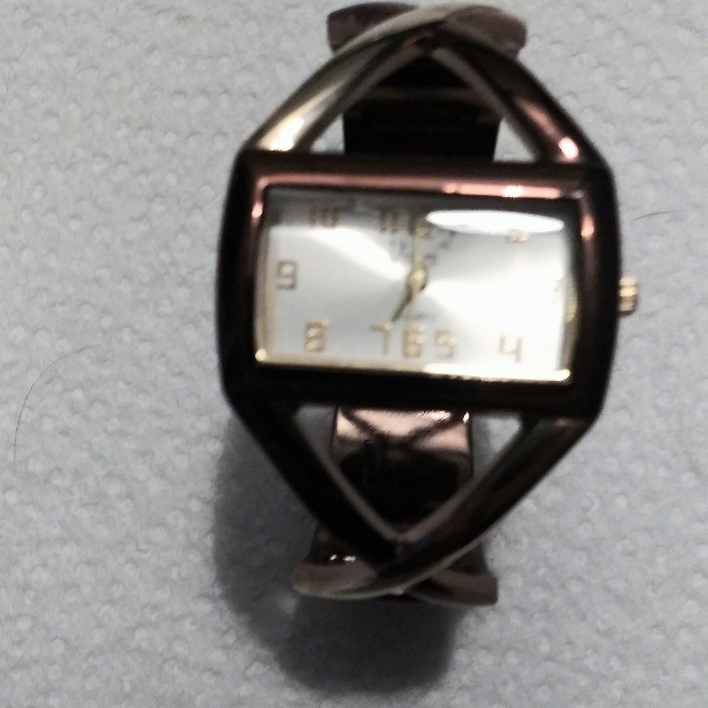 😍 Womens Vivani Quartz Watch